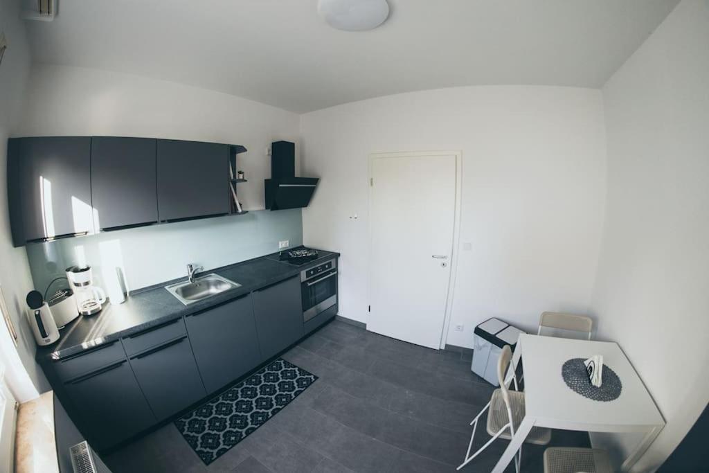 Wunderschoene Neue 3,5 Zimmerwohnung Naehe Kassel Bis 4 Erwachsene 3 Kinder Fuldatal Buitenkant foto