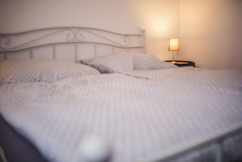 Wunderschoene Neue 3,5 Zimmerwohnung Naehe Kassel Bis 4 Erwachsene 3 Kinder Fuldatal Buitenkant foto