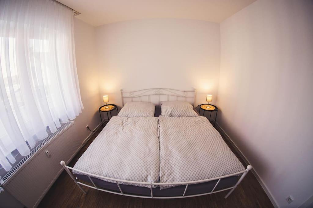 Wunderschoene Neue 3,5 Zimmerwohnung Naehe Kassel Bis 4 Erwachsene 3 Kinder Fuldatal Buitenkant foto