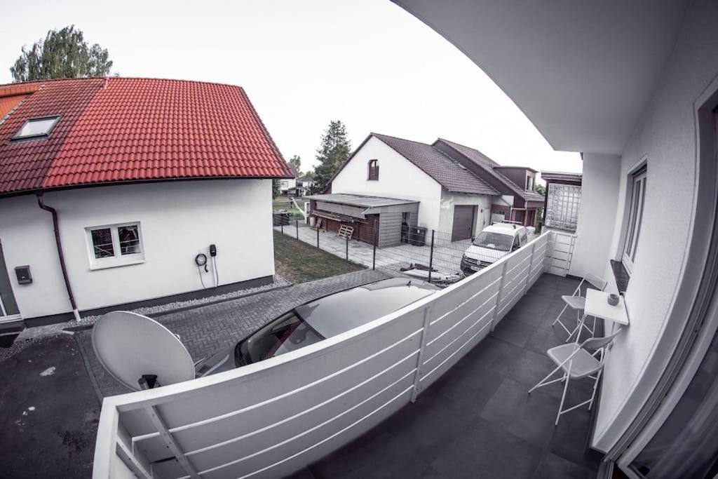 Wunderschoene Neue 3,5 Zimmerwohnung Naehe Kassel Bis 4 Erwachsene 3 Kinder Fuldatal Buitenkant foto