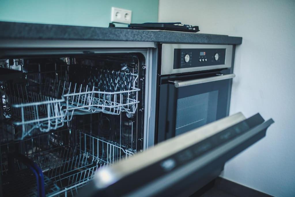 Wunderschoene Neue 3,5 Zimmerwohnung Naehe Kassel Bis 4 Erwachsene 3 Kinder Fuldatal Buitenkant foto