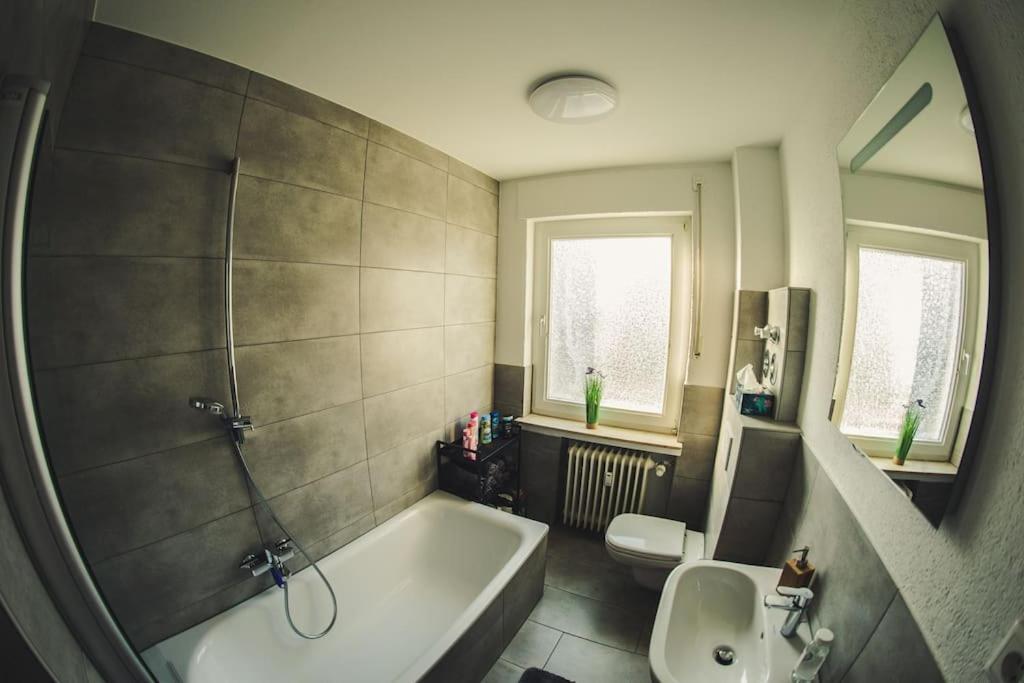 Wunderschoene Neue 3,5 Zimmerwohnung Naehe Kassel Bis 4 Erwachsene 3 Kinder Fuldatal Buitenkant foto
