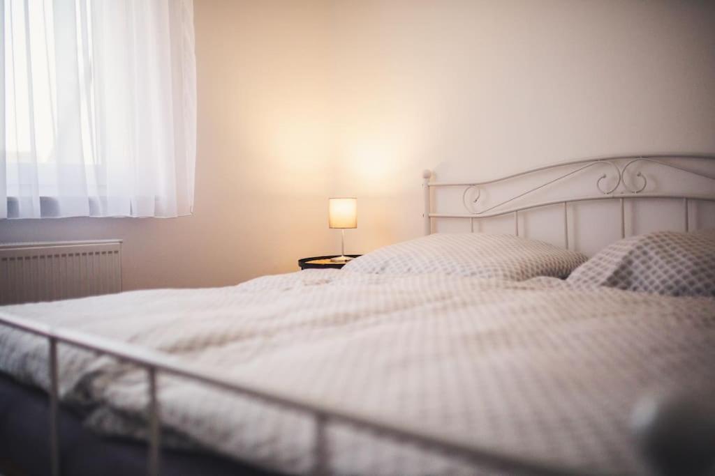 Wunderschoene Neue 3,5 Zimmerwohnung Naehe Kassel Bis 4 Erwachsene 3 Kinder Fuldatal Buitenkant foto